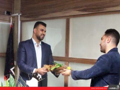 تقدیر از جناب آقای محمدرضاکهنگی مدیر بازرگانی مجموعه راشین وب